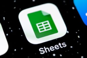 Google Sheets app icon on a phone screen